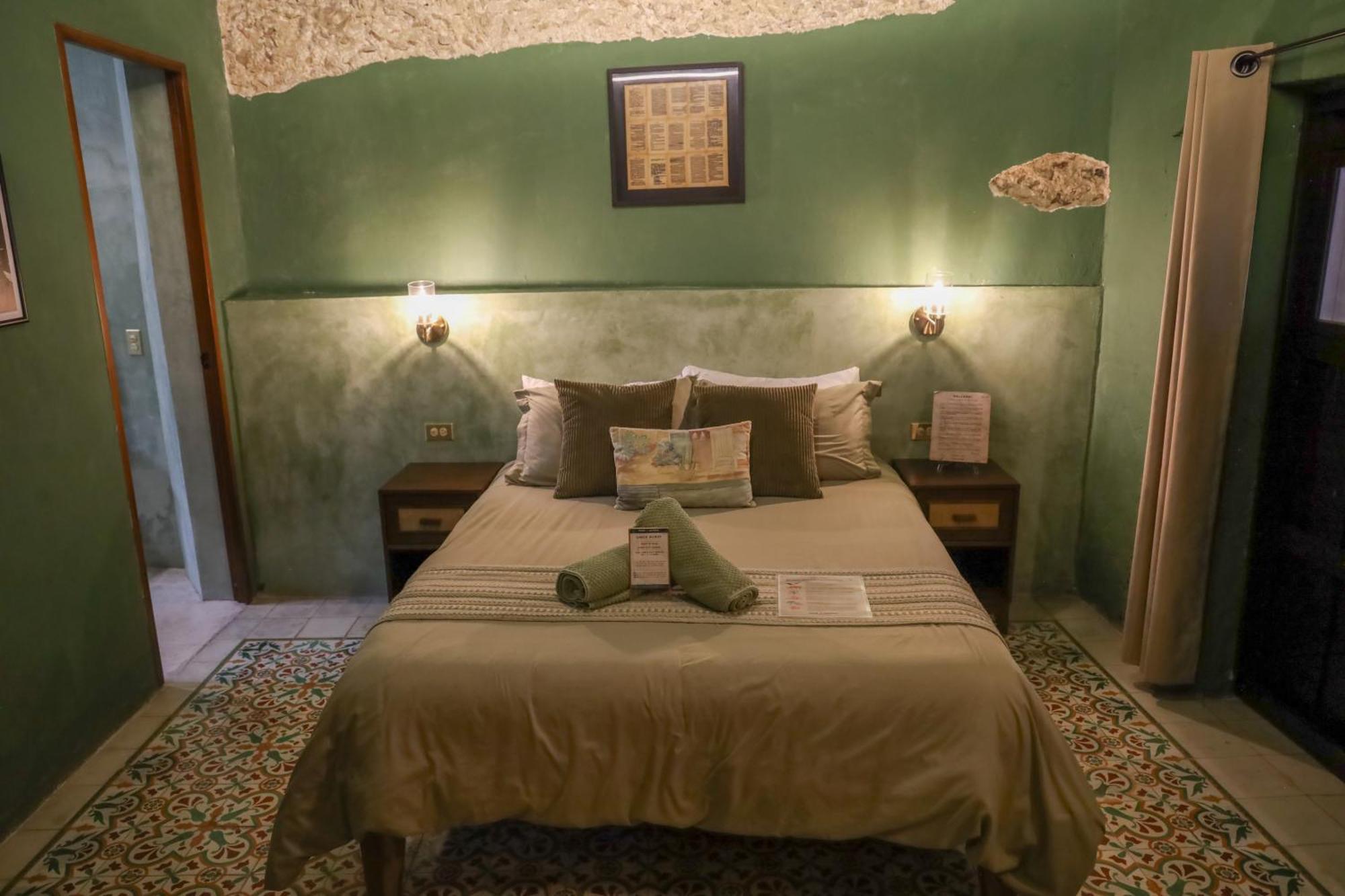Kuka Y Letras Bed & Breakfast Merida Bagian luar foto